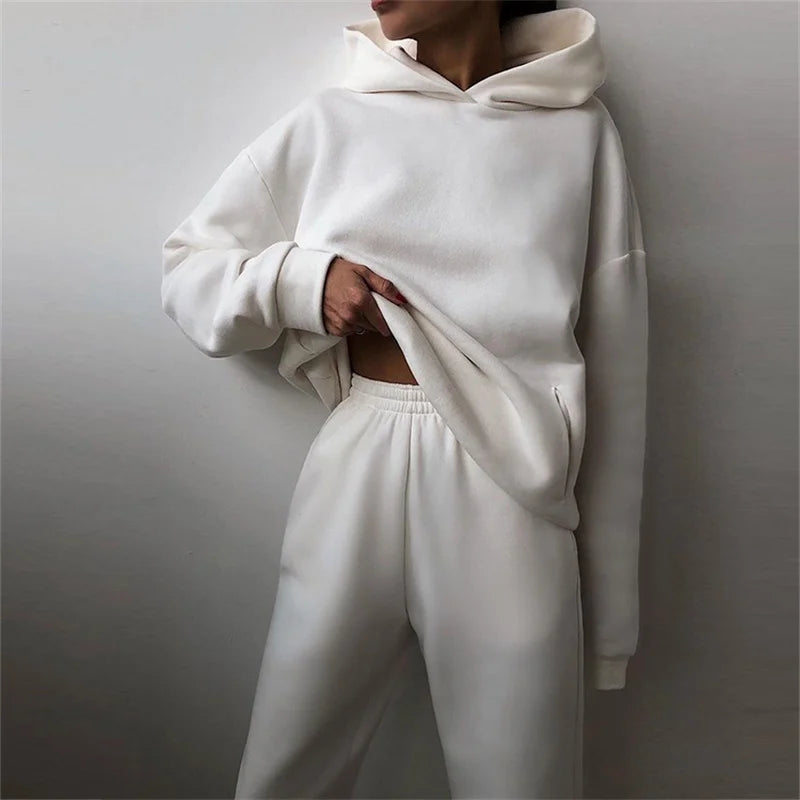 Confort Urbain – Oversized Hoodie & Pants Set