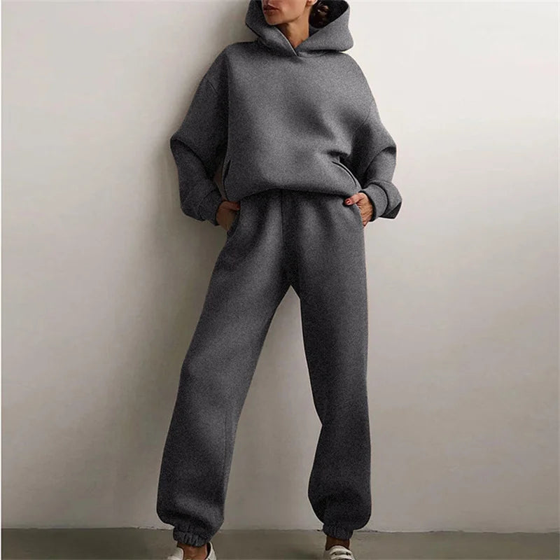Confort Urbain – Oversized Hoodie & Pants Set
